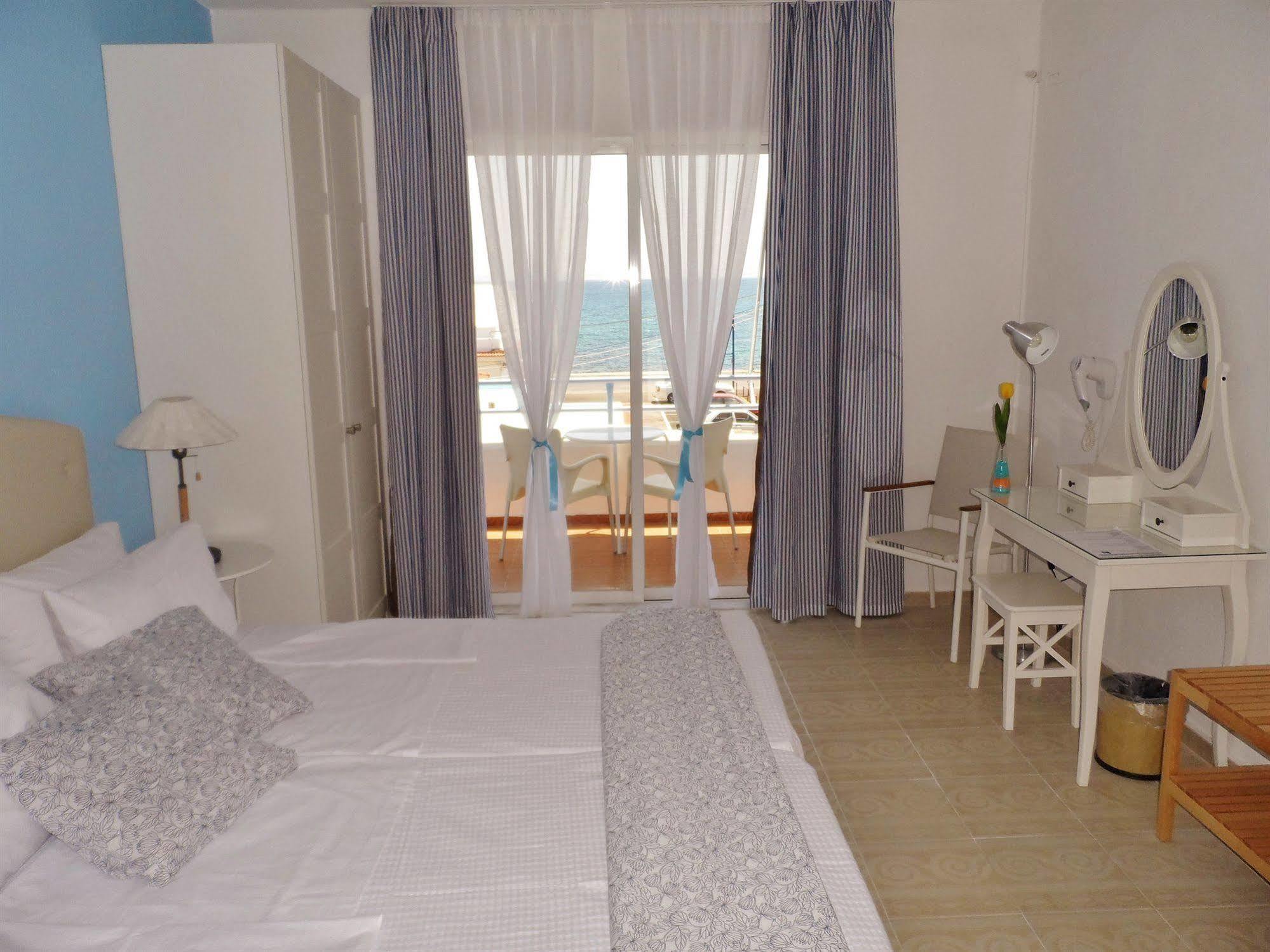 Seafront Studios And Apartments Хіос Екстер'єр фото